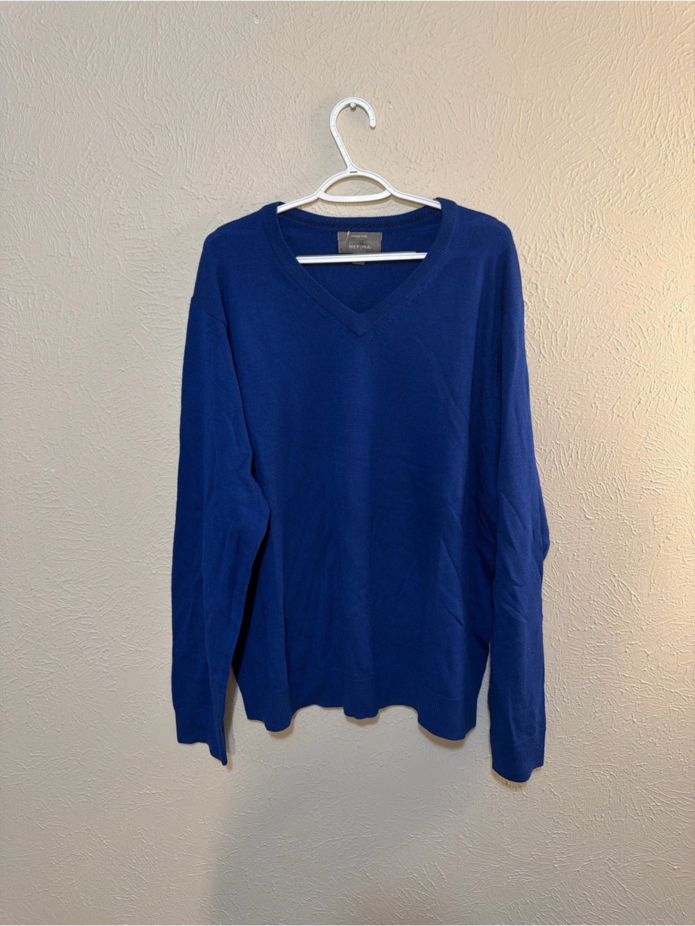 Merona Men's V-Neck Sweater in Royal Blue